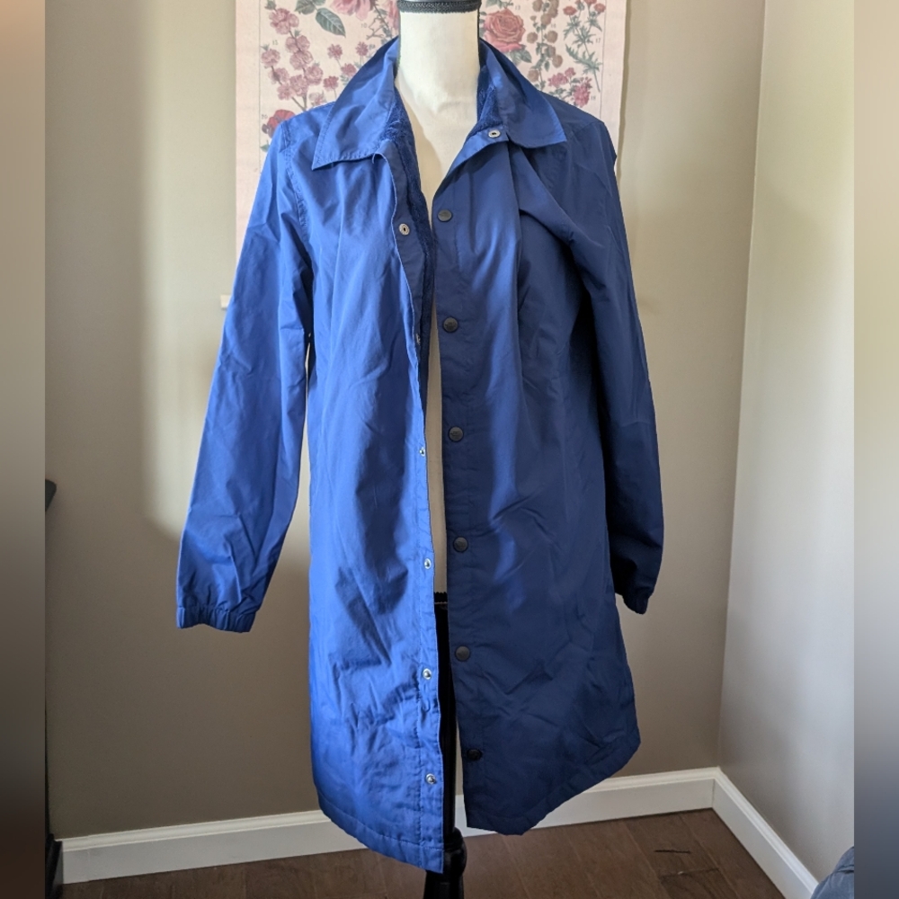 The North Face Women's Telegraphic Waterproof Coach's Raincoat Jacket - Small